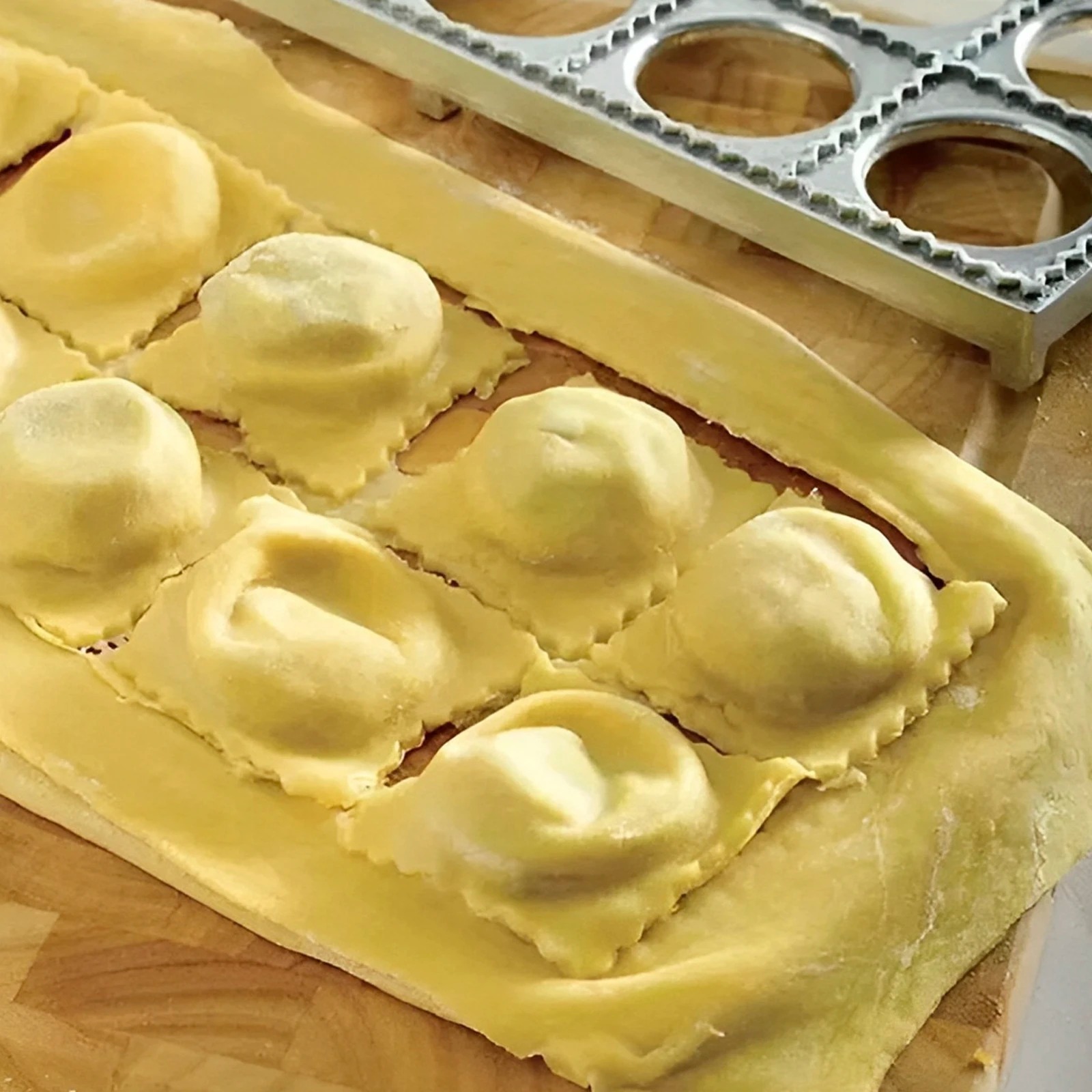 Dumpling Mold 12 Holes Ravioli - đánh giá và giá Kitchen Gadgets Products